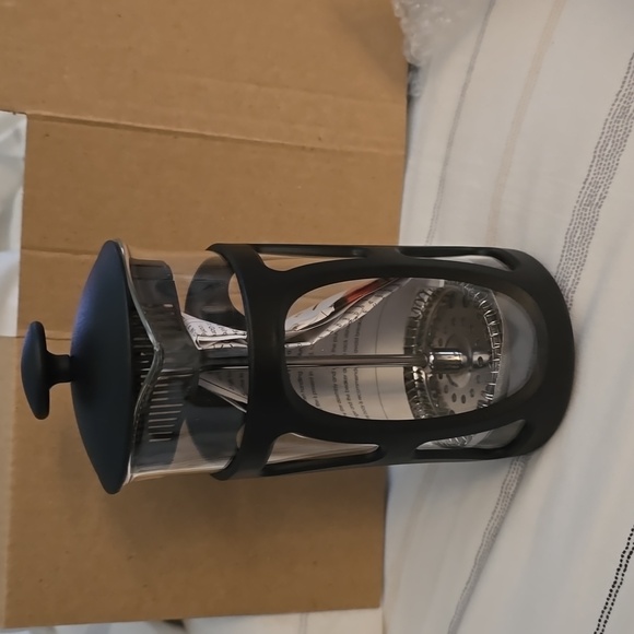 Grosche Basel French Press Coffee and Tea Maker. Never Used. - Picture 6 of 8